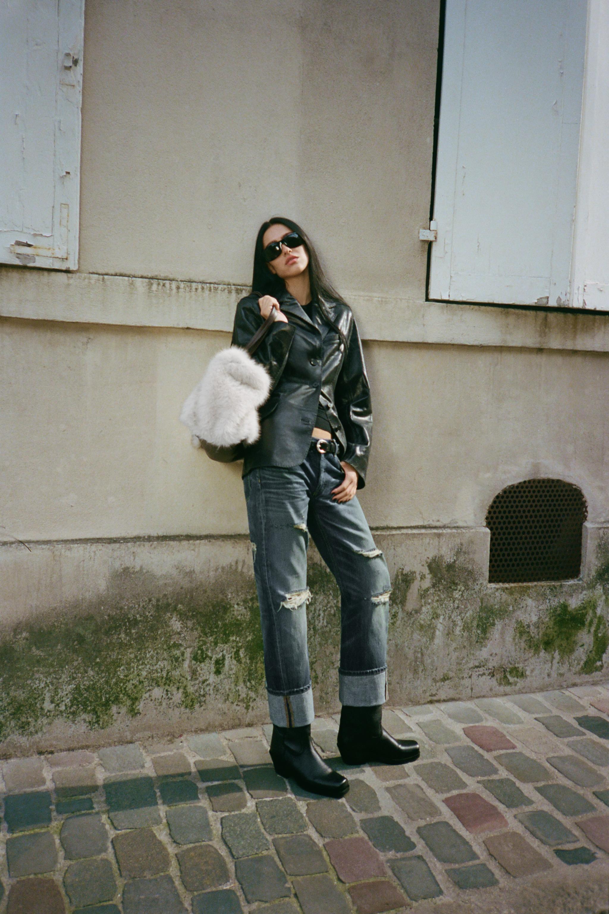 TAILORED LEATHER BLAZER